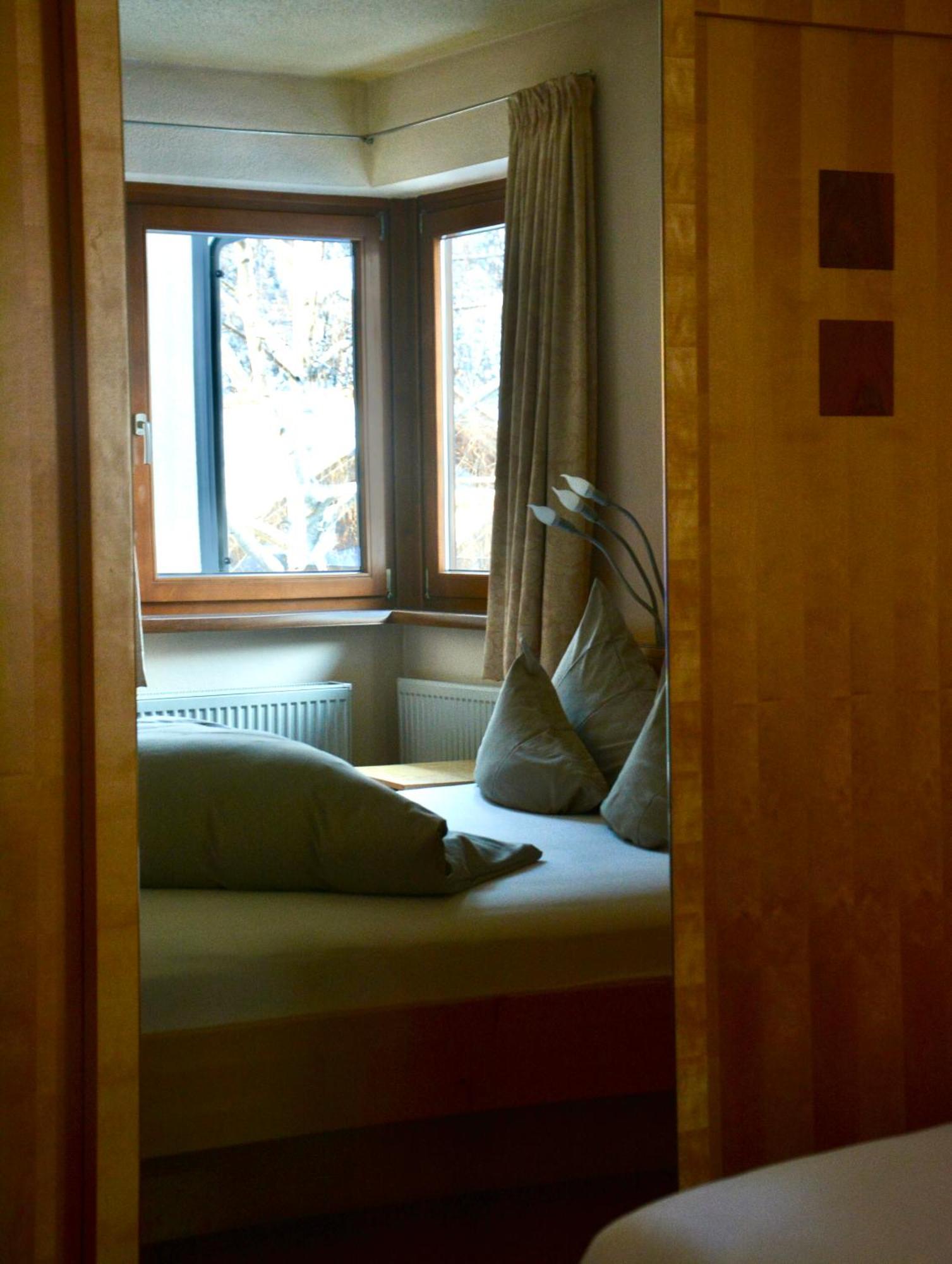 Haus Am Fang Bed & Breakfast Sankt Anton am Arlberg Exterior photo